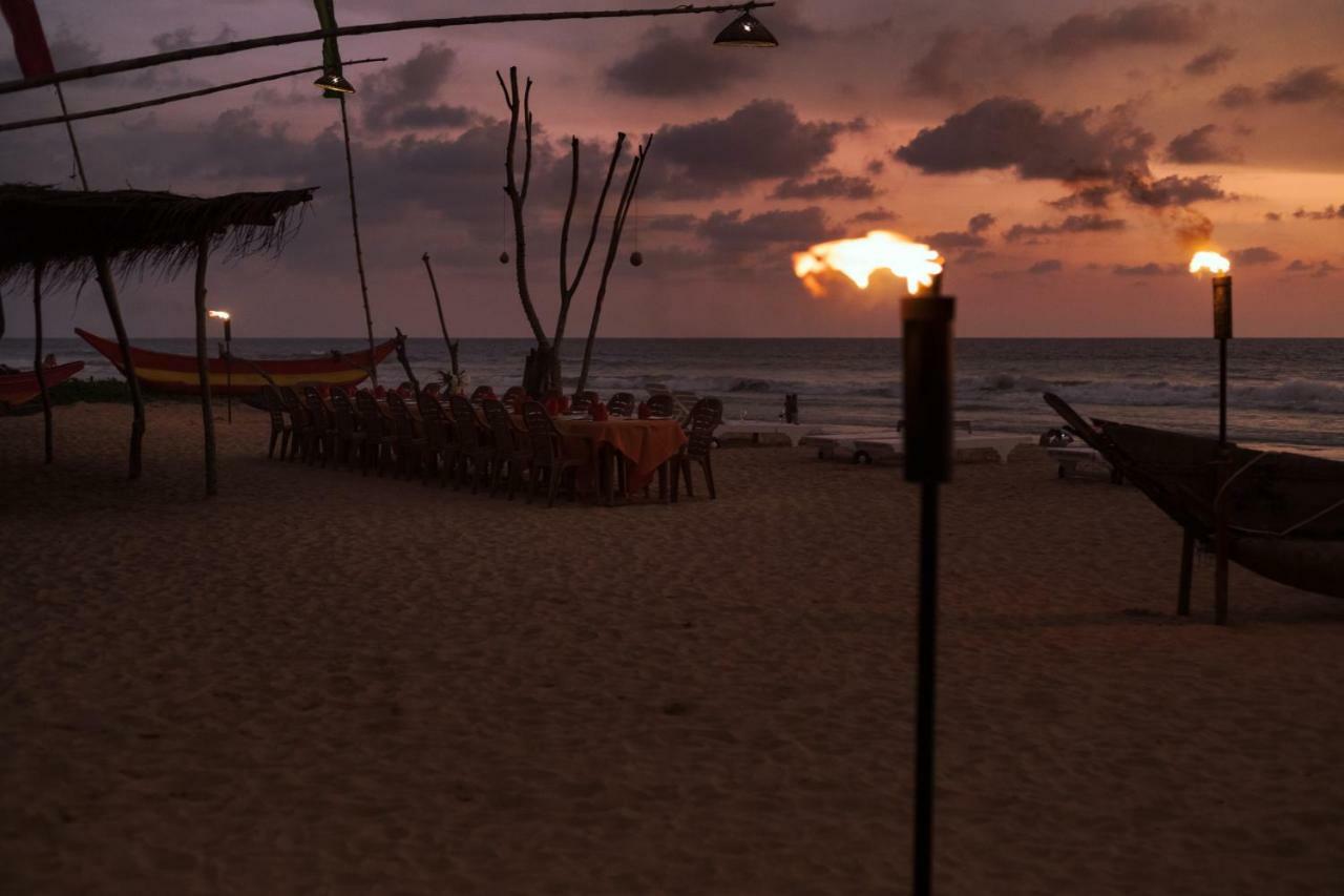 Amal Beach Hotel Бентота Экстерьер фото
