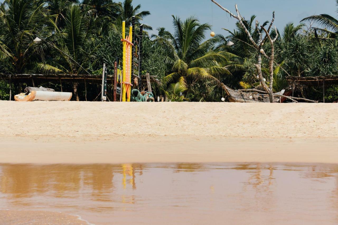 Amal Beach Hotel Бентота Экстерьер фото